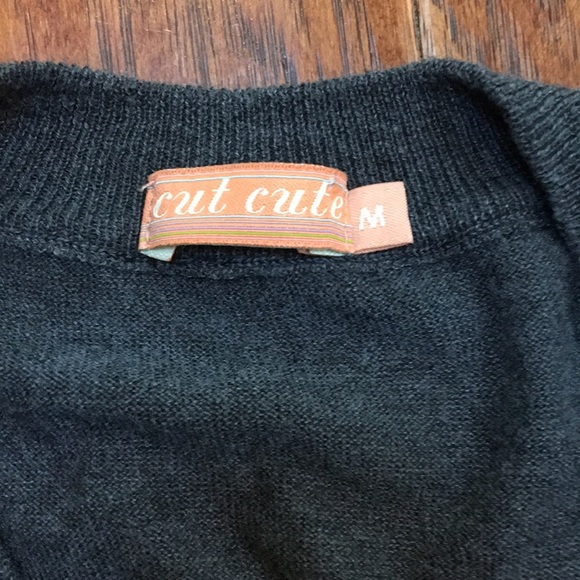 CUTE BUTTON UP SWEATER - Picture 2 of 3